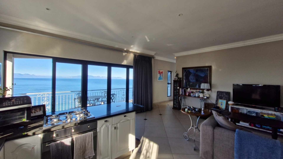 To Let 3 Bedroom Property for Rent in Cairnside Western Cape